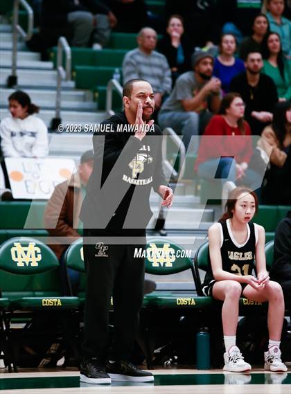 Thumbnail 2 in Oak Park vs  St. Monica (CIF SS Division 5A Championship) photogallery.