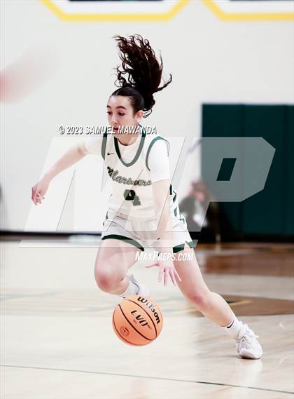 Thumbnail 3 in Oak Park vs  St. Monica (CIF SS Division 5A Championship) photogallery.