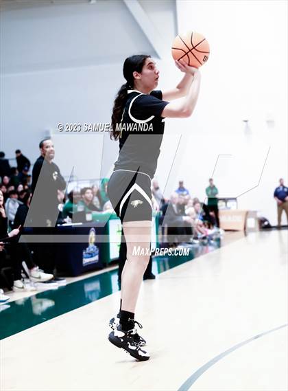 Thumbnail 3 in Oak Park vs  St. Monica (CIF SS Division 5A Championship) photogallery.