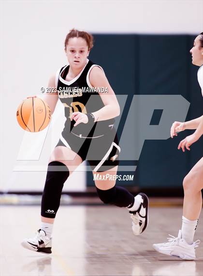 Thumbnail 2 in Oak Park vs  St. Monica (CIF SS Division 5A Championship) photogallery.