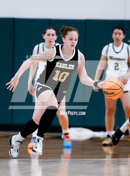 Thumbnail 3 in Oak Park vs  St. Monica (CIF SS Division 5A Championship) photogallery.
