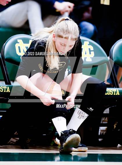 Thumbnail 1 in Oak Park vs  St. Monica (CIF SS Division 5A Championship) photogallery.