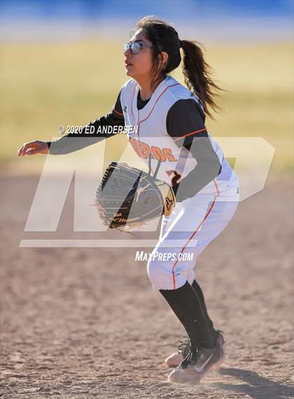 Thumbnail 2 in Yerington vs. Fernley (Yerington Tournament) photogallery.