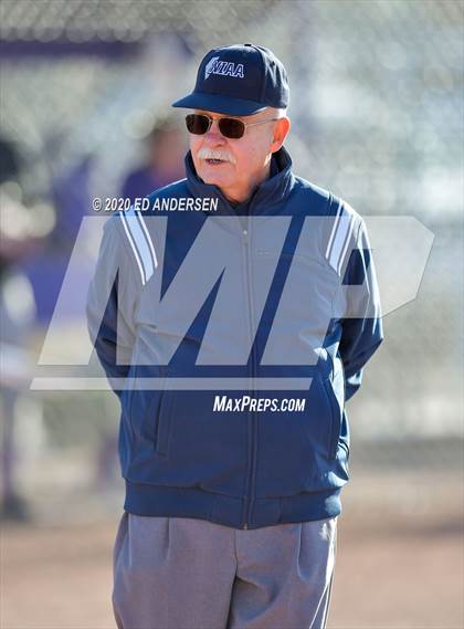 Thumbnail 3 in Yerington vs. Fernley (Yerington Tournament) photogallery.