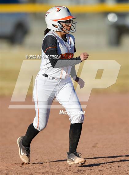 Thumbnail 2 in Yerington vs. Fernley (Yerington Tournament) photogallery.