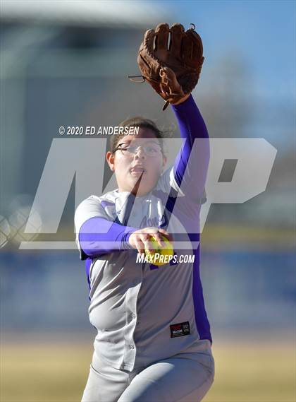 Thumbnail 2 in Yerington vs. Fernley (Yerington Tournament) photogallery.