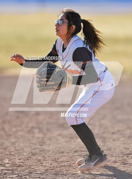 Thumbnail 1 in Yerington vs. Fernley (Yerington Tournament) photogallery.