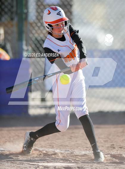 Thumbnail 2 in Yerington vs. Fernley (Yerington Tournament) photogallery.