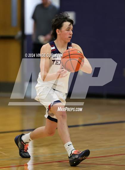Thumbnail 1 in Lockhart vs. Wimberley (Wimberley Hoopfest) photogallery.
