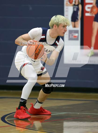 Thumbnail 1 in Lockhart vs. Wimberley (Wimberley Hoopfest) photogallery.