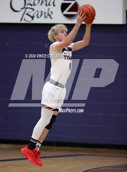 Thumbnail 2 in Lockhart vs. Wimberley (Wimberley Hoopfest) photogallery.