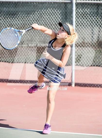 Thumbnail 2 in Carlsbad vs. La Costa Canyon photogallery.