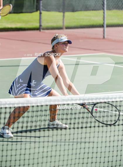 Thumbnail 1 in Carlsbad vs. La Costa Canyon photogallery.