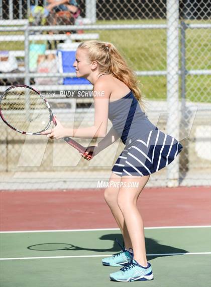 Thumbnail 2 in Carlsbad vs. La Costa Canyon photogallery.