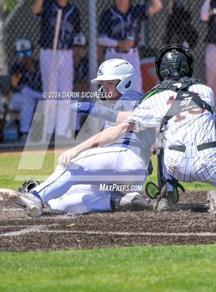 Thumbnail 3 in Pine Creek vs. McMinnville (Coach Bob National Invitational) photogallery.
