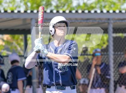 Thumbnail 2 in Pine Creek vs. McMinnville (Coach Bob National Invitational) photogallery.