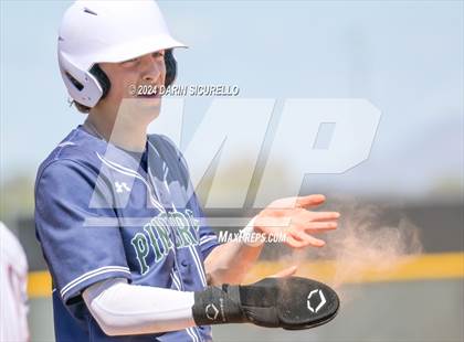 Thumbnail 3 in Pine Creek vs. McMinnville (Coach Bob National Invitational) photogallery.