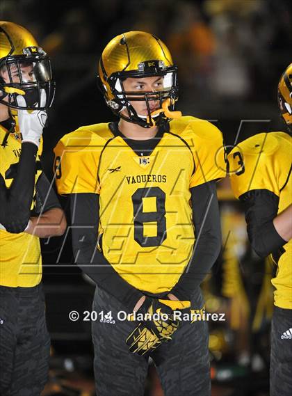Thumbnail 3 in Paso Robles vs. El Capitan (CIF SoCal Regional D3 Final) photogallery.