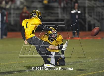 Thumbnail 3 in Paso Robles vs. El Capitan (CIF SoCal Regional D3 Final) photogallery.