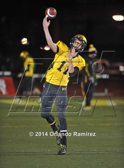 Thumbnail 3 in Paso Robles vs. El Capitan (CIF SoCal Regional D3 Final) photogallery.