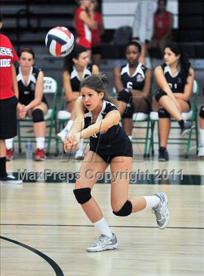 Thumbnail 3 in La Salle @ Monrovia photogallery.
