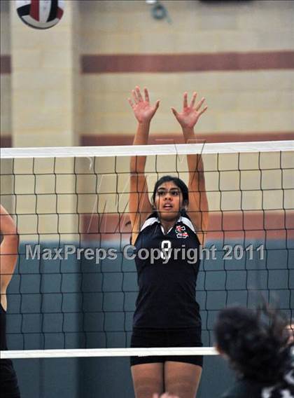 Thumbnail 1 in La Salle @ Monrovia photogallery.