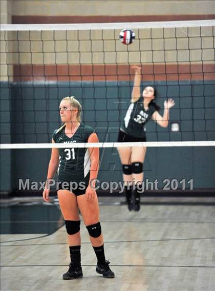 Thumbnail 3 in La Salle @ Monrovia photogallery.