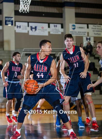 Thumbnail 1 in Allen @ Hebron photogallery.