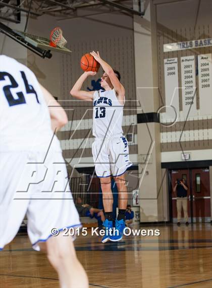 Thumbnail 1 in Allen @ Hebron photogallery.