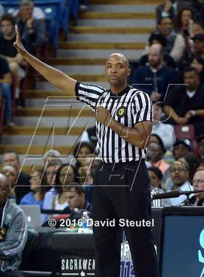 Thumbnail 2 in Chino Hills vs. De La Salle (CIF State Open Division Final) photogallery.