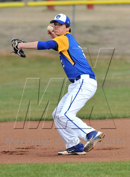 Thumbnail 2 in Whitewright vs. Bland (Blue Ridge Tournament) photogallery.