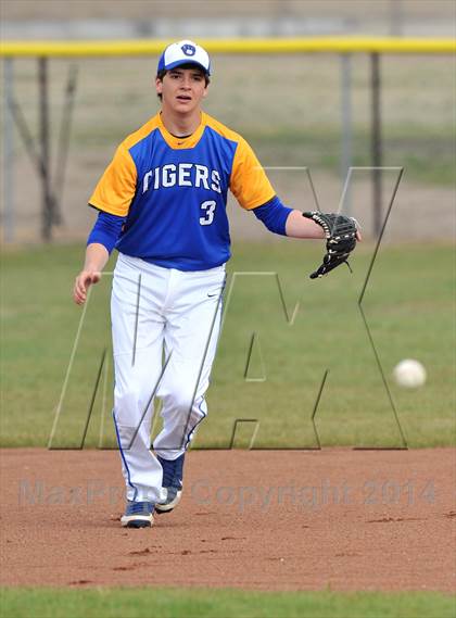 Thumbnail 1 in Whitewright vs. Bland (Blue Ridge Tournament) photogallery.