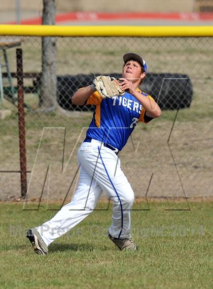 Thumbnail 3 in Whitewright vs. Bland (Blue Ridge Tournament) photogallery.