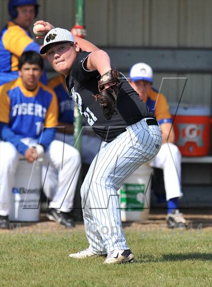 Thumbnail 3 in Whitewright vs. Bland (Blue Ridge Tournament) photogallery.
