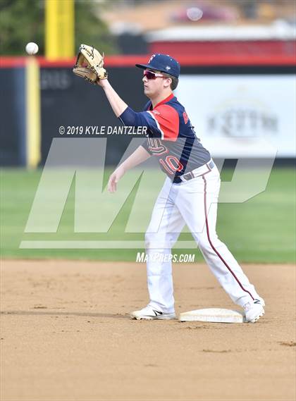 Thumbnail 2 in Liberty Christian vs Grapevine Faith Christian (Texas Private School Classic) photogallery.