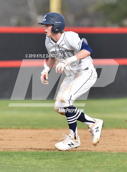Thumbnail 2 in Liberty Christian vs Grapevine Faith Christian (Texas Private School Classic) photogallery.