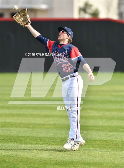 Thumbnail 2 in Liberty Christian vs Grapevine Faith Christian (Texas Private School Classic) photogallery.