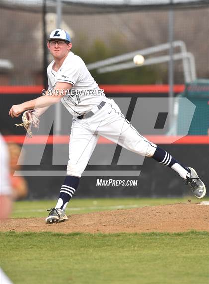Thumbnail 2 in Liberty Christian vs Grapevine Faith Christian (Texas Private School Classic) photogallery.