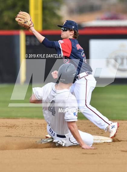 Thumbnail 2 in Liberty Christian vs Grapevine Faith Christian (Texas Private School Classic) photogallery.