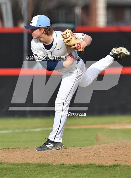 Thumbnail 1 in Liberty Christian vs Grapevine Faith Christian (Texas Private School Classic) photogallery.