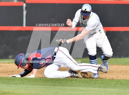 Thumbnail 2 in Liberty Christian vs Grapevine Faith Christian (Texas Private School Classic) photogallery.