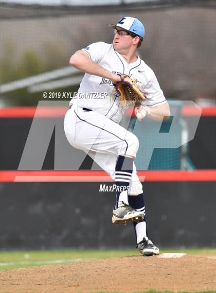 Thumbnail 3 in Liberty Christian vs Grapevine Faith Christian (Texas Private School Classic) photogallery.