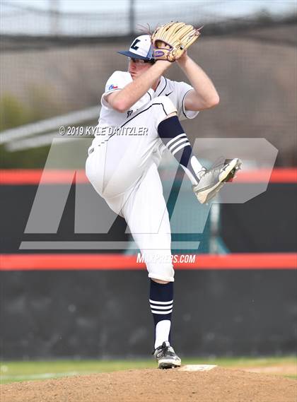 Thumbnail 1 in Liberty Christian vs Grapevine Faith Christian (Texas Private School Classic) photogallery.