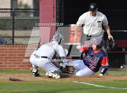 Thumbnail 1 in Liberty Christian vs Grapevine Faith Christian (Texas Private School Classic) photogallery.