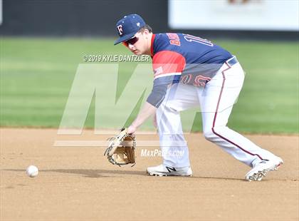 Thumbnail 2 in Liberty Christian vs Grapevine Faith Christian (Texas Private School Classic) photogallery.