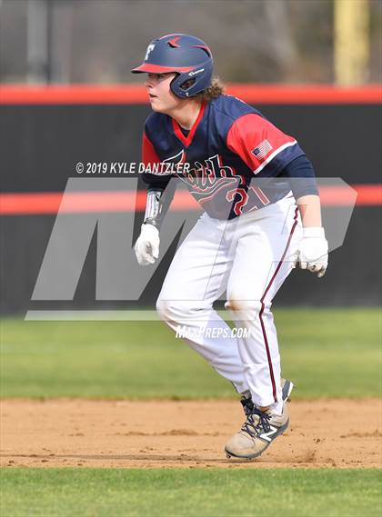 Thumbnail 3 in Liberty Christian vs Grapevine Faith Christian (Texas Private School Classic) photogallery.