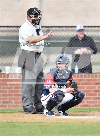 Thumbnail 1 in Liberty Christian vs Grapevine Faith Christian (Texas Private School Classic) photogallery.