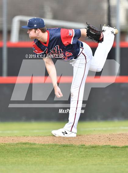 Thumbnail 3 in Liberty Christian vs Grapevine Faith Christian (Texas Private School Classic) photogallery.