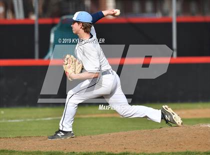 Thumbnail 3 in Liberty Christian vs Grapevine Faith Christian (Texas Private School Classic) photogallery.