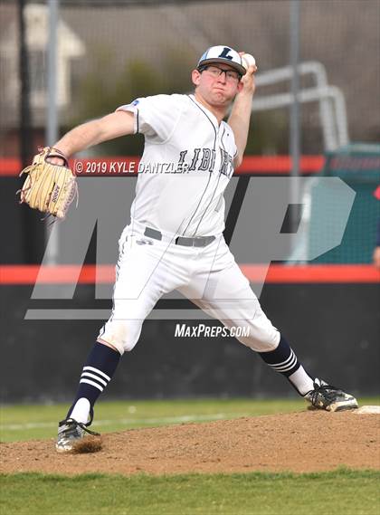 Thumbnail 2 in Liberty Christian vs Grapevine Faith Christian (Texas Private School Classic) photogallery.